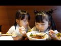 焼肉屋さんでラーメン食べるゆうひなた