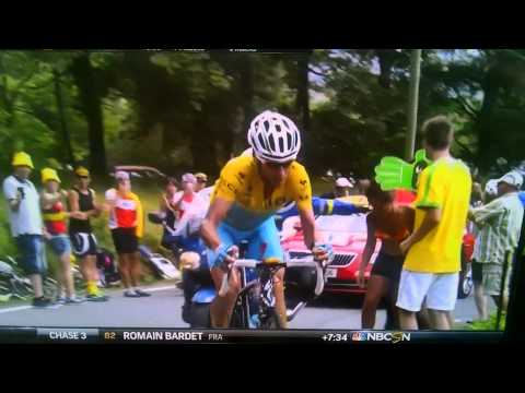 Nibali on Hautacam 2014. Girl on phone.