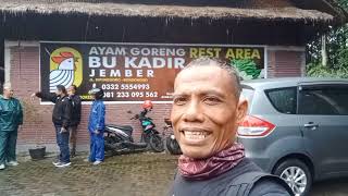 Reviewing Bu Kadir's Fried Chicken Restaurant, the most famous in Bondowoso screenshot 1