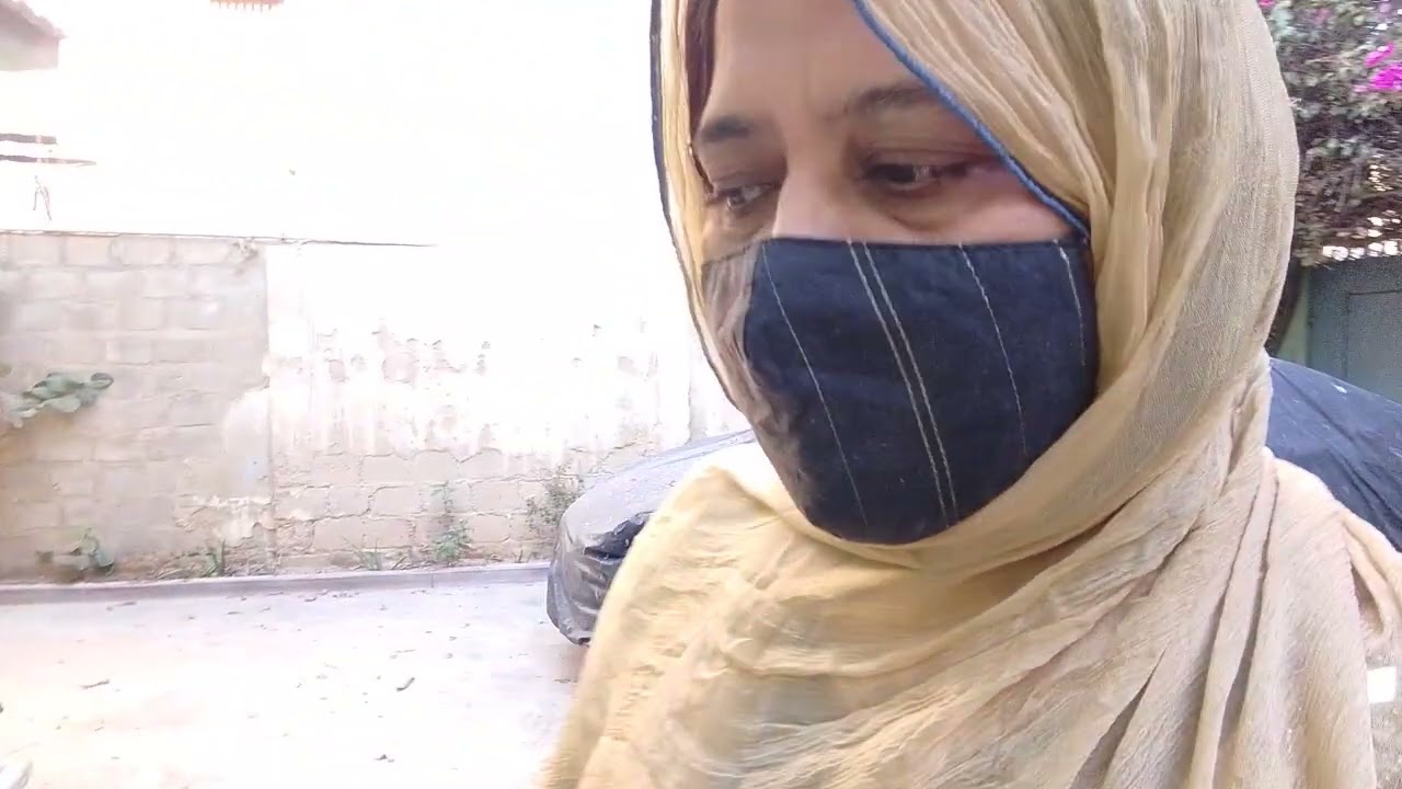 M ye banati hoo per as ko sel krti hoo|home cleaning 