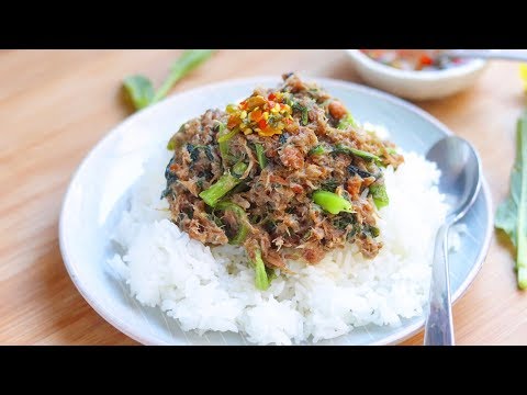 Video: Cov Nqaij Npuas Chops Nrog Coriander