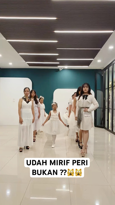 It's also cool to wear all white Indian music 🫢🙀 #dilmerachahe #djindiaterbaru #djindiaviral