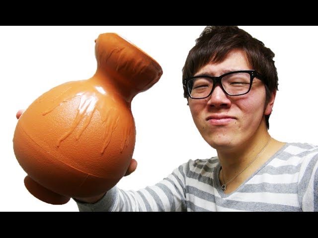 I tried screaming as loud as I could into the screaming jar! - YouTube