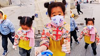 Dubin Records The Process Of Feier Going To School