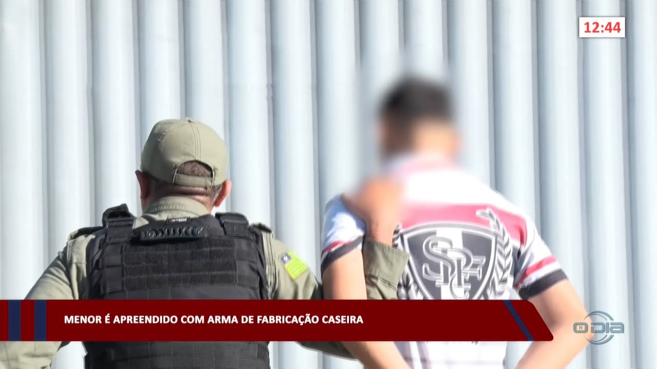 Menor é apreendido com arma de fabricação caseira 25 07 2023