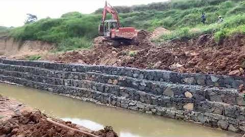 Rọ đá Phú An Nam dùng làm kè ở Đăk Nông