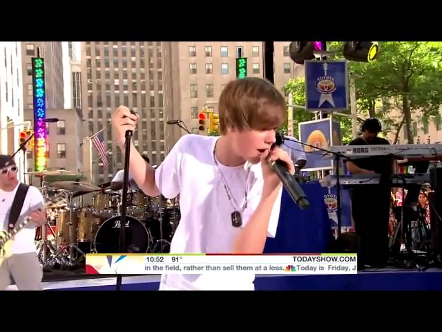 Justin Bieber - Never Say Never (Today Show 2010 06 04) HD class=