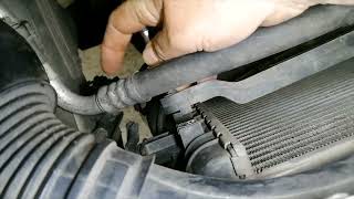 How to Remove Car Coolant Radiator Opel Astra H, Vauxhall Astra H