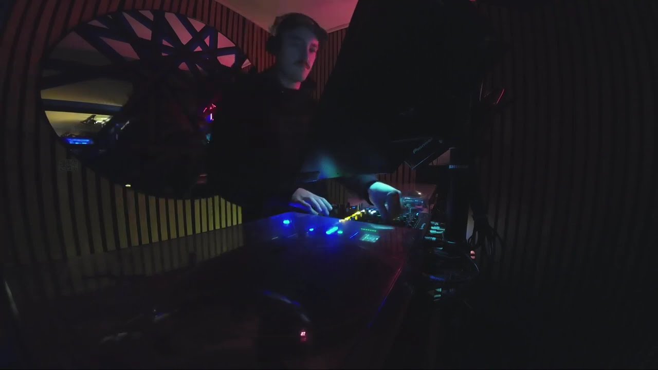 Le Night Club 003
