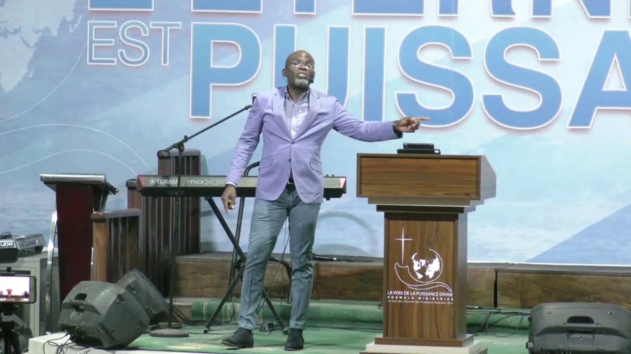 PROPHETE NGAWALA Francis :LA PRESENCE DE DIEU DANS LA VIE DE JESUS