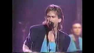 Video thumbnail of "Chicago Bill Champlin "It's Alright" Solid Gold 1986"