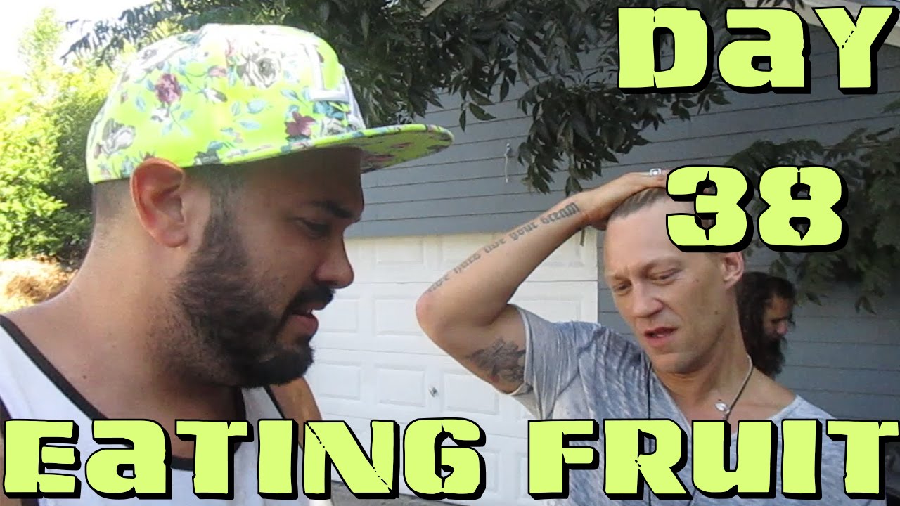 Joey's Fitness Vlog | Eating Fruit