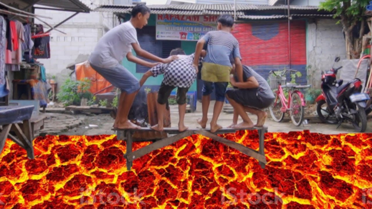 THE FLOOR IS LAVA with  Little Princess Rara