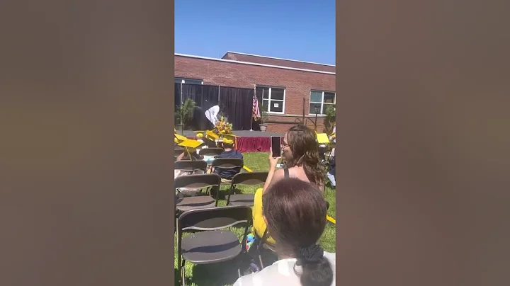 Richard Abraham Bez graduacin  of Kindergarten