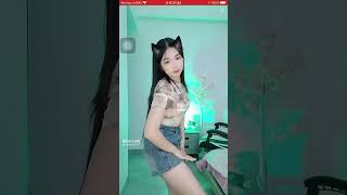Vũ Điệu Con Mèo- Gái Xình Nhảy Sexy- Bigo Live -Sub My Youtube Chanel Please
