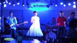 Video thumbnail of "砂に消えた涙 / Grayhounds with Guest Kb"