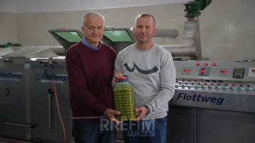 U kthye nga Austria, bashkë me vëllaun krijuan fabrikën e vajit në Konispol dhe hotelin buzë rrugës