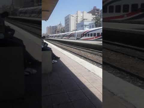 احتفال محافظة اسيوط بنزول القطر الجديد