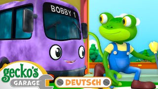 Bobby der Bus Fährt Elektrisch | 60-minütige Zusammenstellung｜Geckos Garage Deutsch für Kinder 🦎🛠️
