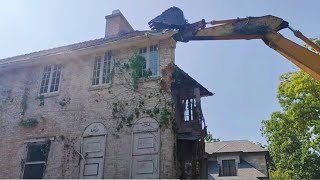 House Demolition #21 (part one), Winnetka