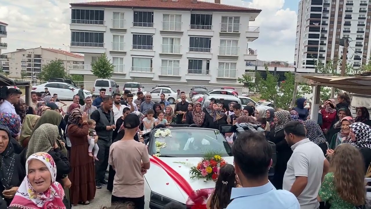 GELİNİMİZİ GETİRDİK MUTLULUKLAR (PUSAT HAYDAR TÜRKBEN)