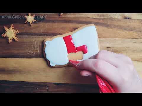 Easy decorating cookies Bear - beginner christmas gingerbread tutorial.