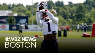 A.J. Brown starting to fit in with Patriots and more takeaways from Day 3 of training camp
