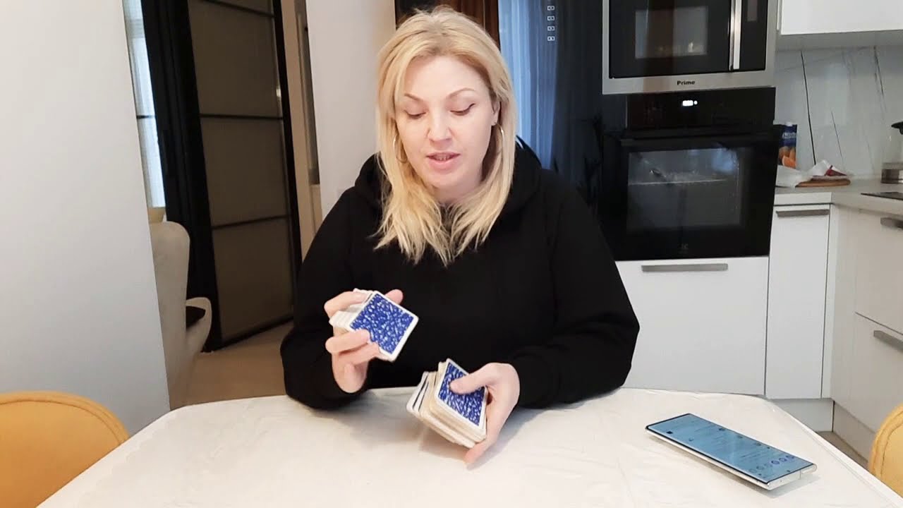 ТАРО. ГДЕ ОН СЕЙЧАС И С КЕМ, ЧТО У НЕГО В ЖИЗНИ СЕГОДНЯ