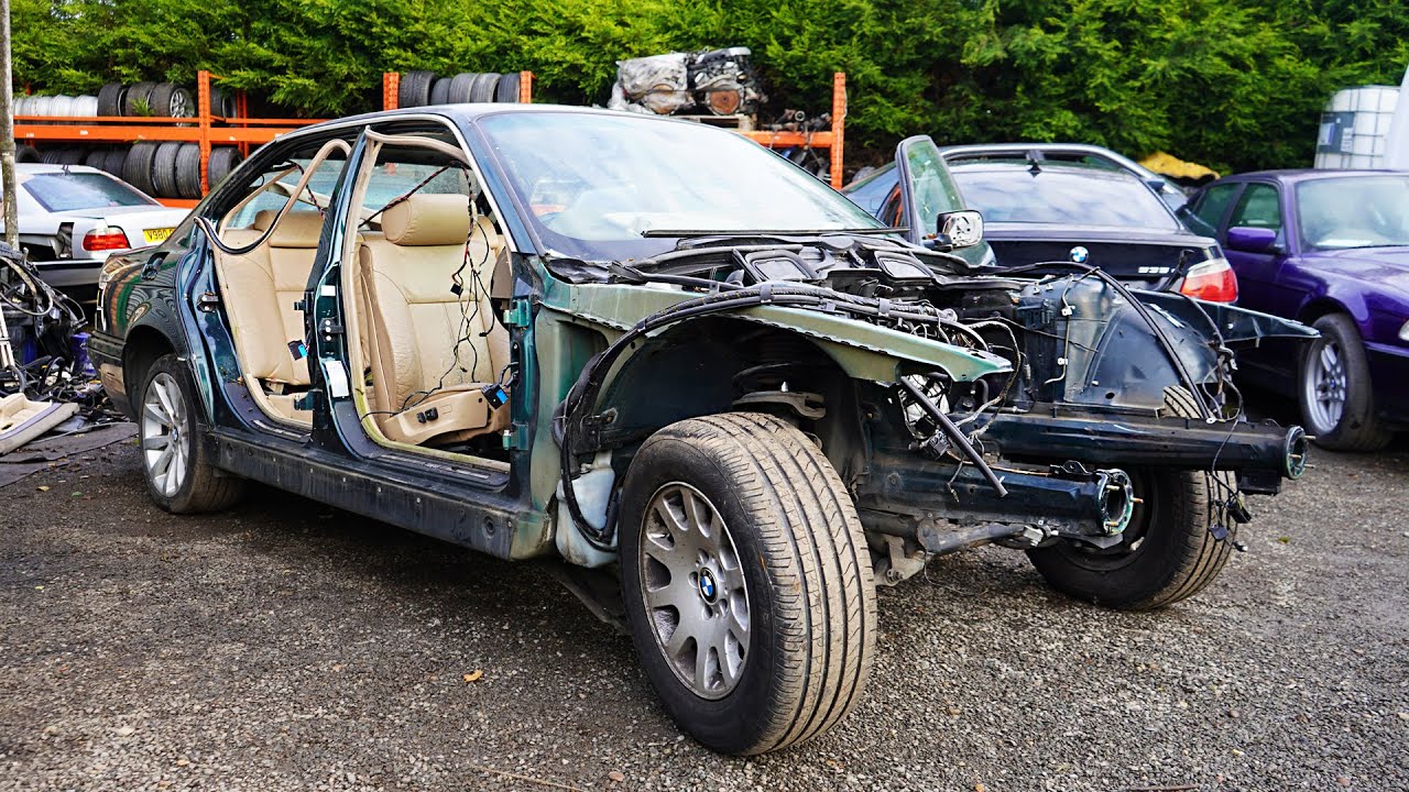 Ripping treasure out from a Scrap car ! - YouTube