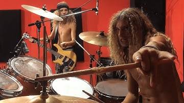 QUEENS OF THE STONE AGE - Go With The Flow (Live Studio Session)