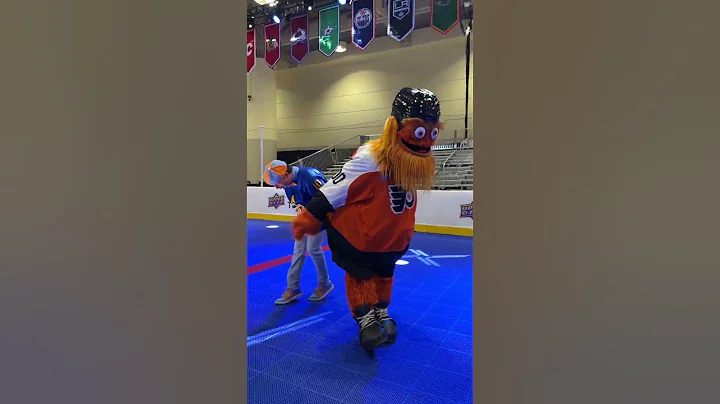 Blippi Hits the Griddy WITH GRITTY 🟠🔵?! #shorts #nhl #blippi