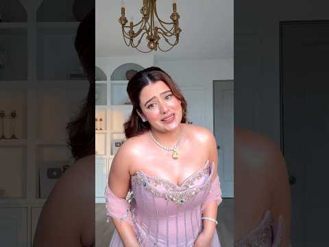 Styling a corset lehenga on a curvy body, Rate this from 1-10✨????