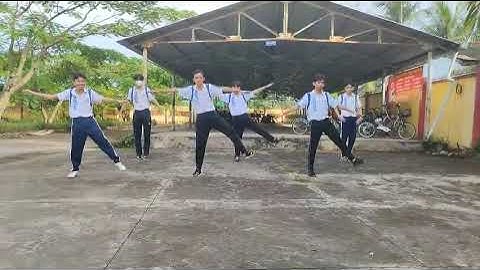 Bài thể dục giữa giờ lớp 12c5 trường THPT Phan Ngọc Tòng