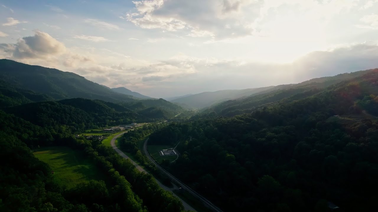 Cinematic Drone Views Appalachian Mountains  Southeastern Kentucky 