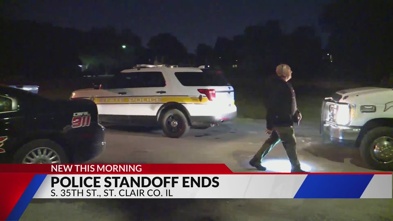 Man in custody after standoff with police in East St. Louis - YouTube