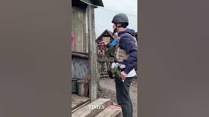 Explosions heard in Soledar, Ukraine as volunteers convince residents to leave