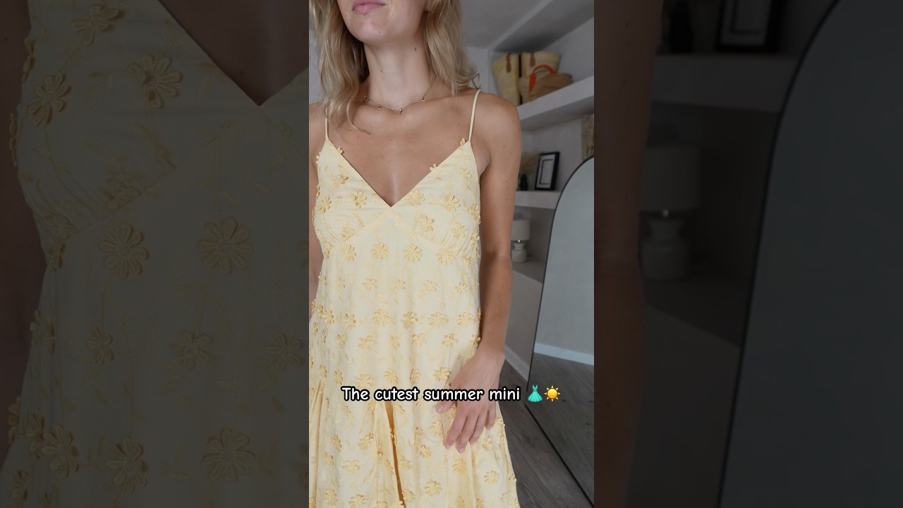 The cutest summer mini 👗 