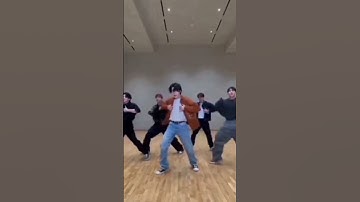 Suga & Seventeen members doing Haegeum #suga #bts #haegeum #agustd #roadtodday #hoshi #woozi #D_day