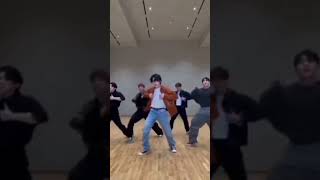 Suga & Seventeen Members Doing Haegeum