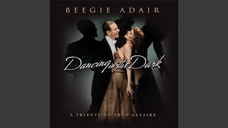 Vignette de la vidéo "Beegie Adair - The Way You Look Tonight"