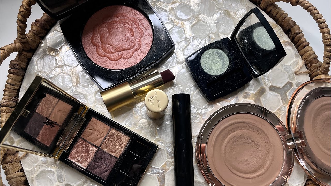 Low key chatty GRWM feat no new makeup but lots of tv show reviews