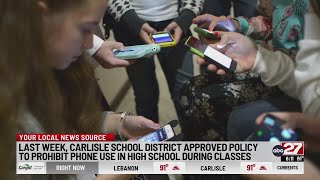 Pennsylvania lawmakers look to ban phones from schools