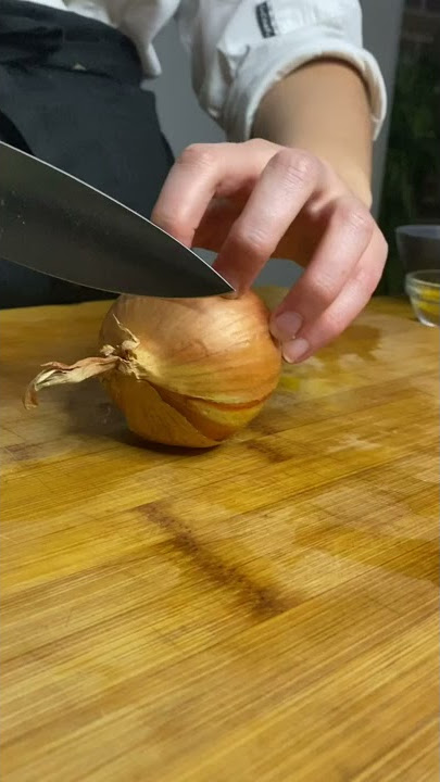 Clothespin Onion Trick - No Tears