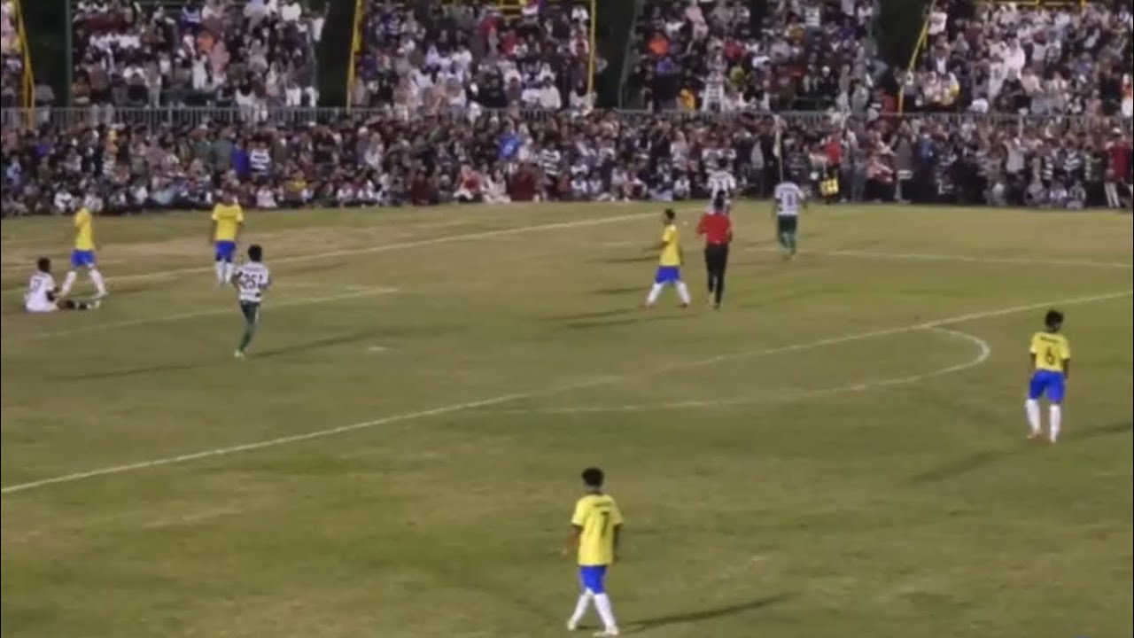 31/1/69 : ครึ่งแรก หมอนทองวิทยา - นรา ยูไนเต็ด จังหวัดนราธิวาส 