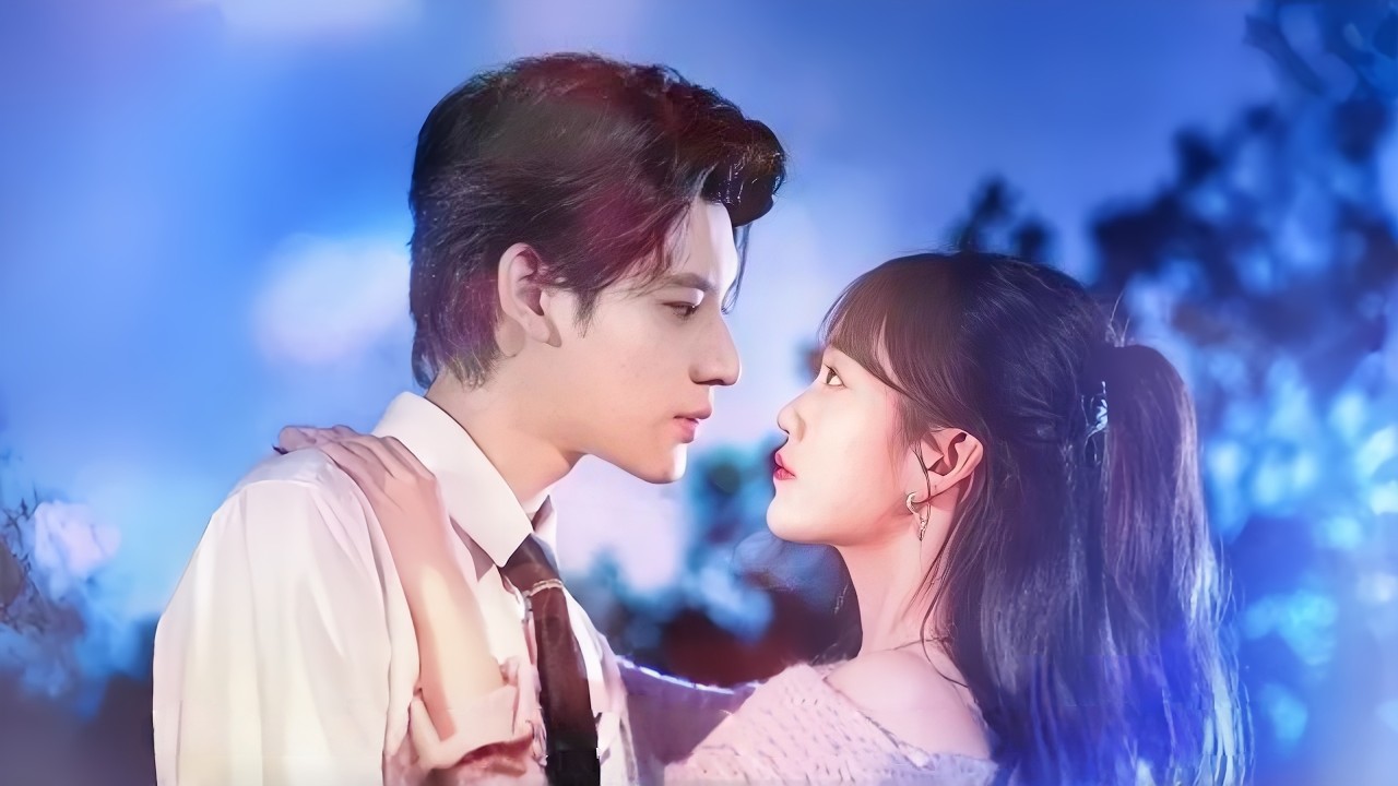 Engañada por su novio en la oficina, se convierte en niñera del presidente y se enamora de él.