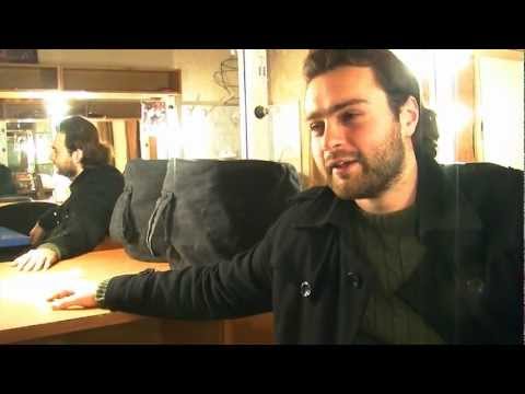 ილიაუნის თეატრალური ცენტრი