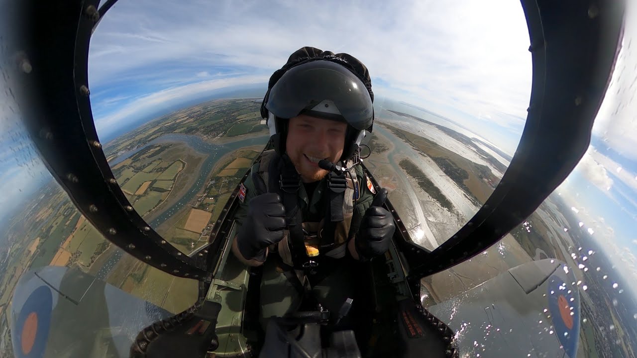 Flying a Spitfire into Goodwood festival of Speed