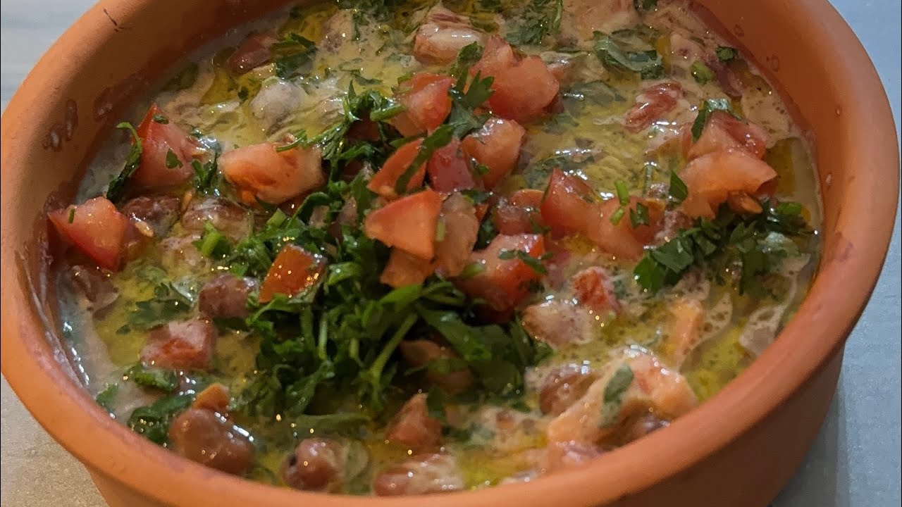 فول مدمس طبق غني وصحي بطريقة مميزة وبسيطة