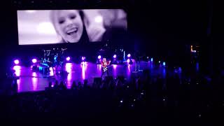 Avril Lavigne - My Happy Ending (Head Above Water Tour, Portland, OR)