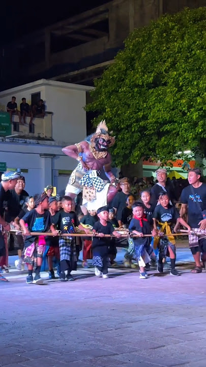 DIBUAT KETAWA DENGAN PENAMPILANNYA #ogohogoh #nyepi2025 #bali #shorts #tradisi #pawai